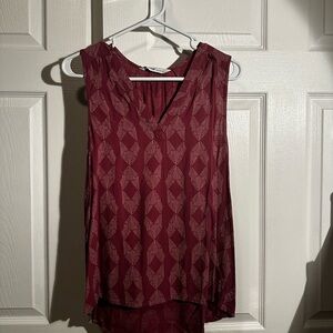 Geometric Patterned Sleeveless Top